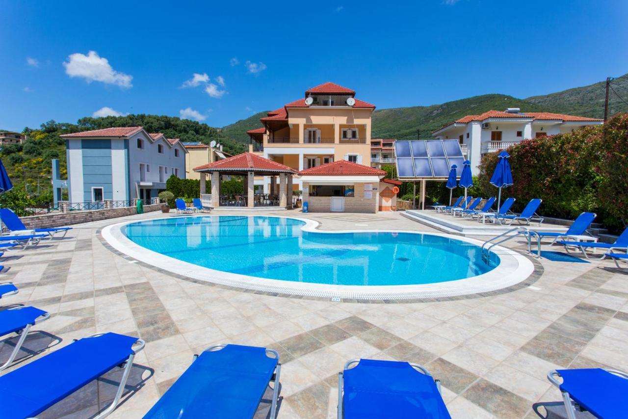 Tropical Apartments Parga Bagian luar foto